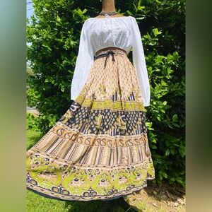 Vintage Cottagecore Bohemian Feminine Festival Made in India Hippie Maxi Skirt: